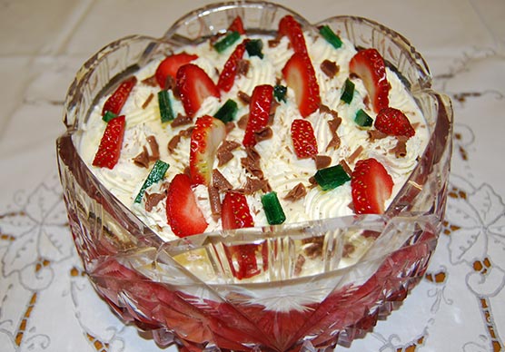 Rhubarb & Strawberry Trifle
